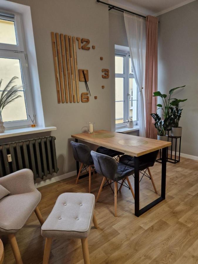 Apartament Ratuszowy Deluxe 옐레니아구라 외부 사진