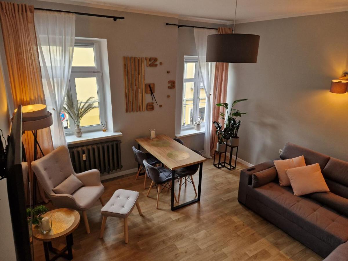 Apartament Ratuszowy Deluxe 옐레니아구라 외부 사진